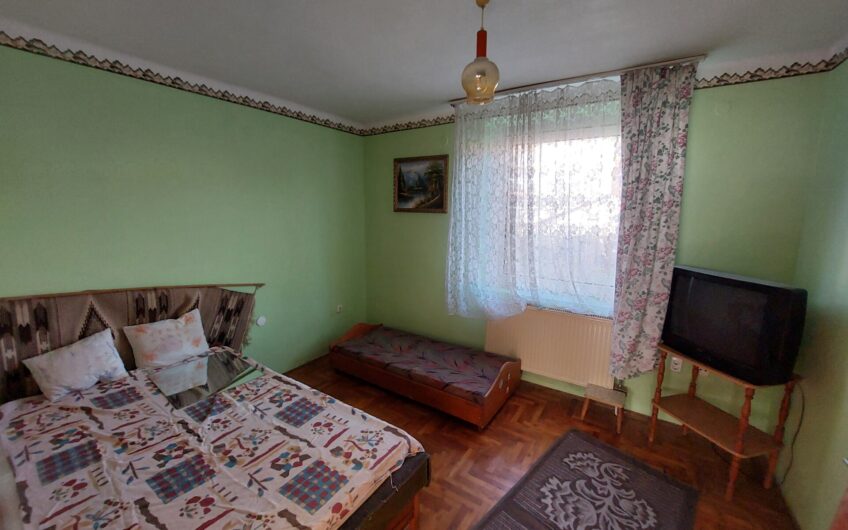 Záhonyban eladó 3 szobás társasházi lakás.