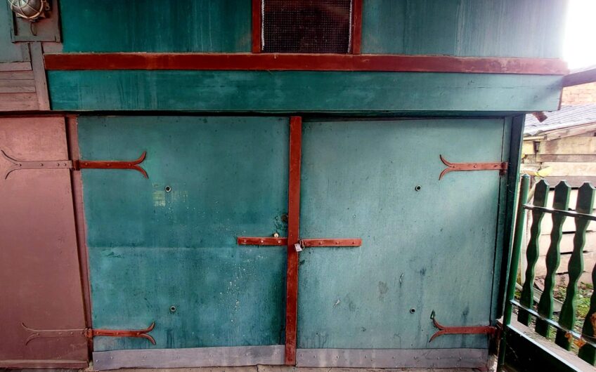 Záhonyban eladó 3 szobás társasházi lakás.