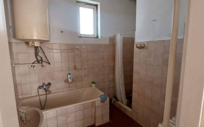🏡 Tágas családi ház eladó Mándokon – kandallóval, nagy telekkel!