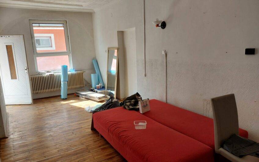 🏡 Tágas családi ház eladó Mándokon – kandallóval, nagy telekkel!